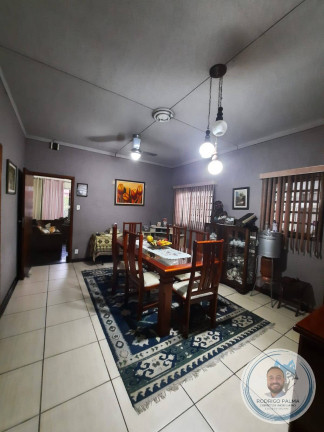 Imagem Casa com 4 Quartos à Venda, 250 m² em Vila Betânia - São José Dos Campos Imagem Casa com 4 Quartos à Venda, 250 m² em Vila Betânia - São José Dos Campos