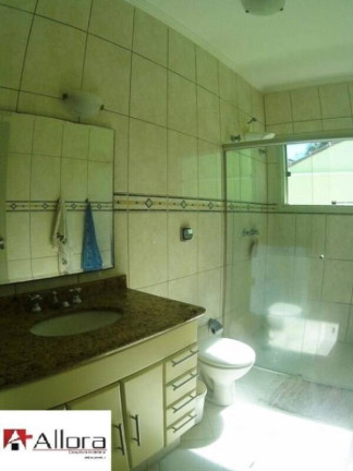 Imagem Casa com 3 Quartos à Venda, 450 m² em Centro - Pouso Alegre Imagem Casa com 3 Quartos à Venda, 450 m² em Centro - Pouso Alegre