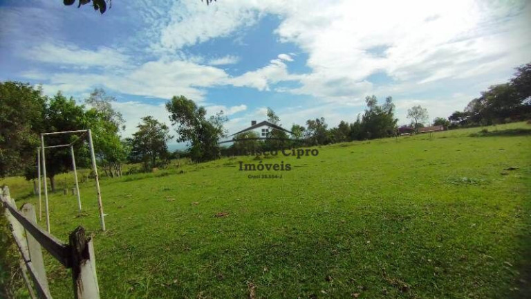 Imagem Imóvel com 2 Quartos à Venda, 35.758 m² em Quiririm - Taubaté Imagem Imóvel com 2 Quartos à Venda, 35.758 m² em Quiririm - Taubaté