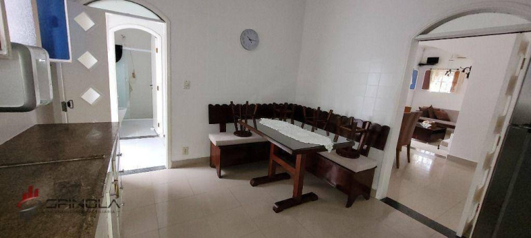 Imagem Casa com 7 Quartos à Venda, 400 m² em Balneário Flórida - Praia Grande Imagem Casa com 7 Quartos à Venda, 400 m² em Balneário Flórida - Praia Grande