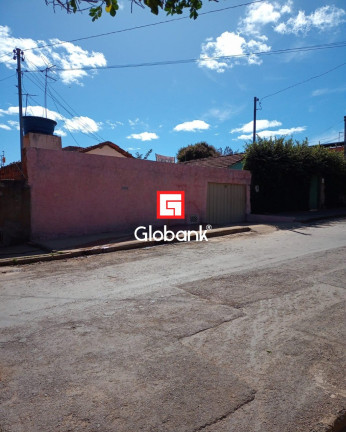 Imagem Casa com 3 Quartos à Venda, 150 m² em Conjunto José Correia Machado - Montes Claros Imagem Casa com 3 Quartos à Venda, 150 m² em Conjunto José Correia Machado - Montes Claros