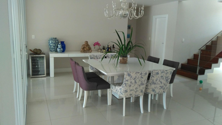 Imagem Casa de Condomínio com 5 Quartos à Venda, 550 m² em Catu De Abrantes - Camaçari