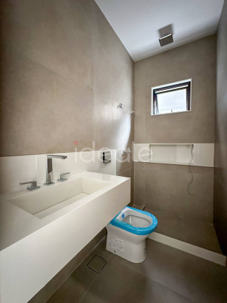 Imagem Casa de Condomínio com 5 Quartos à Venda,  em Barra Da Tijuca - Rio De Janeiro