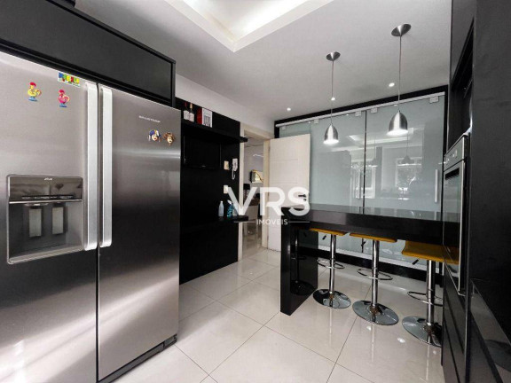 Imagem Casa com 4 Quartos à Venda, 240 m² em Bom Retiro - Teresópolis Imagem Casa com 4 Quartos à Venda, 240 m² em Bom Retiro - Teresópolis