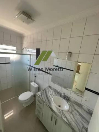 Imagem Casa com 3 Quartos à Venda, 205 m²