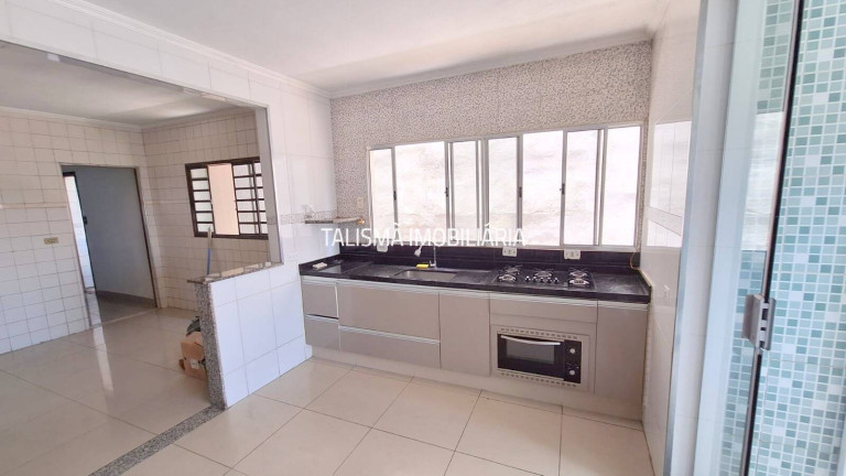 Casa com 4 Quartos para Alugar, 125 m² em Parque Marabá - Taboão Da Serra