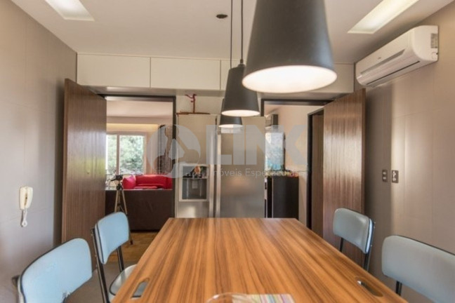 Imagem Apartamento com 3 Quartos à Venda, 166 m² em Moinhos De Vento - Porto Alegre Imagem Apartamento com 3 Quartos à Venda, 166 m² em Moinhos De Vento - Porto Alegre
