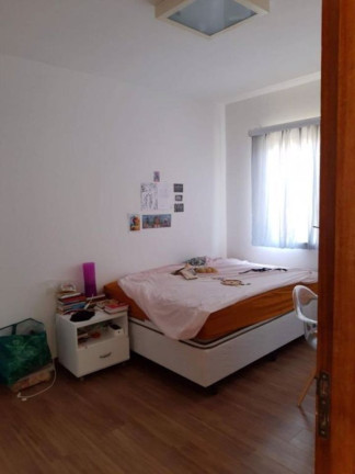 Imagem Casa com 3 Quartos à Venda, 270 m² em Abrantes - Camaçari Imagem Casa com 3 Quartos à Venda, 270 m² em Abrantes - Camaçari