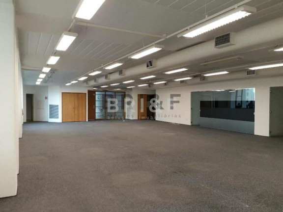 Imóvel Comercial à Venda, 375 m² em Cidade Monções - São Paulo