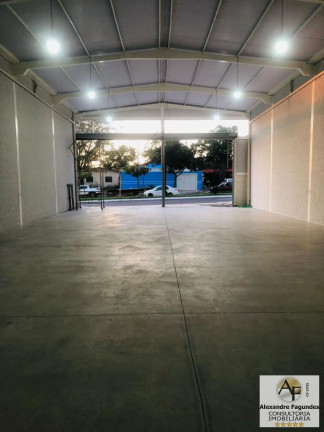 Imagem Galpão à Venda, 300 m² em Jardim Itaipu - Goiânia Imagem Galpão à Venda, 300 m² em Jardim Itaipu - Goiânia