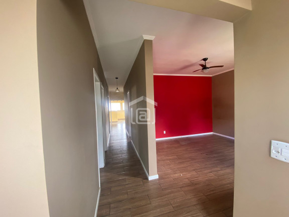 Imagem Casa com 3 Quartos à Venda, 290 m² em Estância São José - Poços De Caldas Imagem Casa com 3 Quartos à Venda, 290 m² em Estância São José - Poços De Caldas