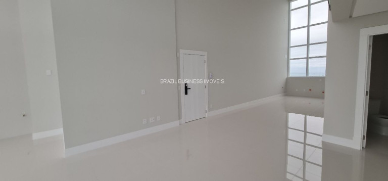 Imagem Imóvel com 4 Quartos à Venda, 227 m² em Centro - Balneário Camboriú Imagem Imóvel com 4 Quartos à Venda, 227 m² em Centro - Balneário Camboriú