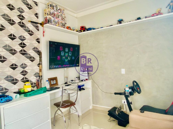 Imagem Sobrado com 3 Quartos à Venda, 614 m² em Quebec - Londrina Imagem Sobrado com 3 Quartos à Venda, 614 m² em Quebec - Londrina