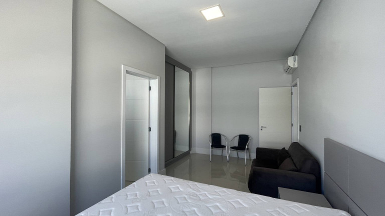 Imagem Apartamento com 3 Quartos para Alugar, 141 m² em Canasvieiras - Florianópolis