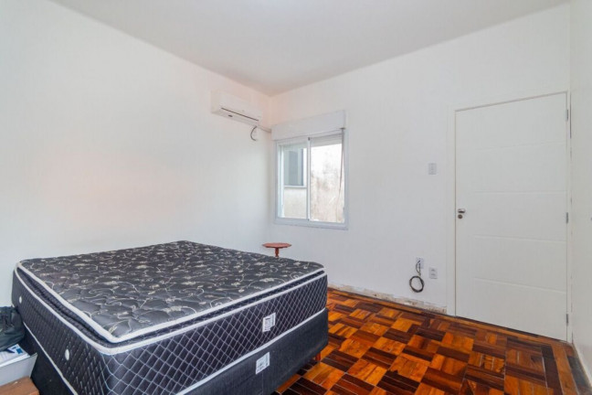 Imagem Imóvel com 1 Quarto à Venda, 46 m² em São João - Porto Alegre Imagem Imóvel com 1 Quarto à Venda, 46 m² em São João - Porto Alegre