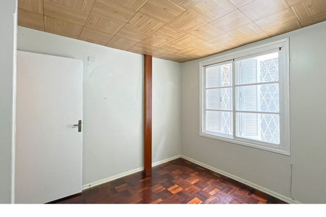 Imagem Apartamento com 3 Quartos à Venda, 100 m² em São João - Porto Alegre Imagem Apartamento com 3 Quartos à Venda, 100 m² em São João - Porto Alegre