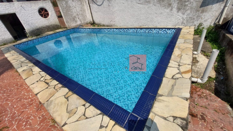 Imagem Casa com 3 Quartos à Venda, 190 m² em Baldeador - Niterói Imagem Casa com 3 Quartos à Venda, 190 m² em Baldeador - Niterói