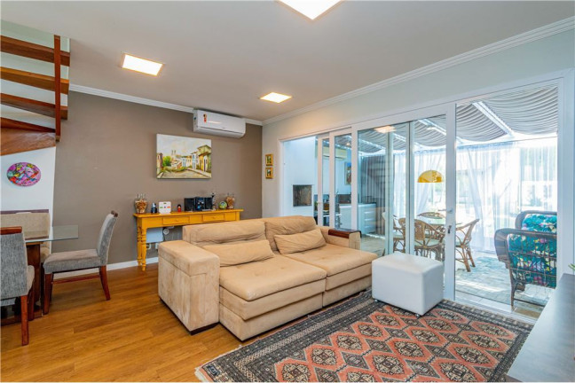 Imagem Casa com 3 Quartos à Venda, 120 m² em Lomba Do Pinheiro - Porto Alegre Imagem Casa com 3 Quartos à Venda, 120 m² em Lomba Do Pinheiro - Porto Alegre