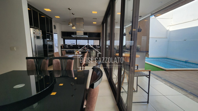 Imagem Casa com 3 Quartos à Venda, 245 m² em Ibiti Royal Park - Sorocaba Imagem Casa com 3 Quartos à Venda, 245 m² em Ibiti Royal Park - Sorocaba