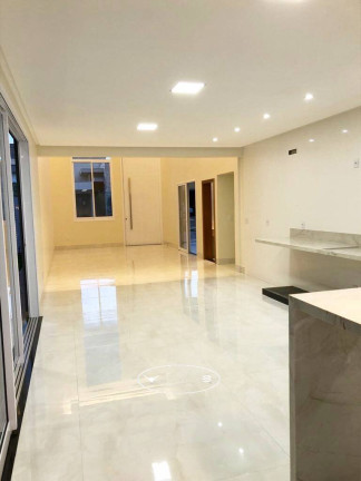 Imagem Casa de Condomínio com 4 Quartos à Venda, 200 m² em Jardins Lisboa - Goiânia Imagem Casa de Condomínio com 4 Quartos à Venda, 200 m² em Jardins Lisboa - Goiânia