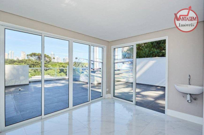 Imagem Sobrado com 3 Quartos à Venda, 319 m² em Mossunguê - Curitiba Imagem Sobrado com 3 Quartos à Venda, 319 m² em Mossunguê - Curitiba