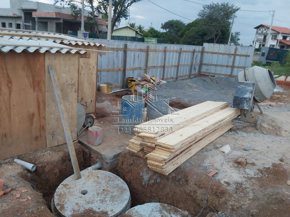 Imagem Imóvel com 3 Quartos à Venda, 182 m² em Ninho Verde - Porangaba