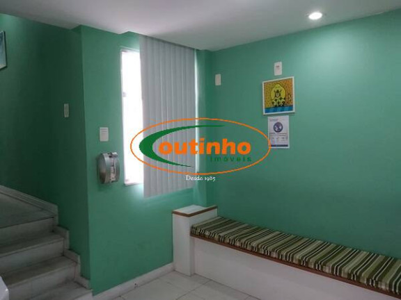 Imagem Casa com 6 Quartos à Venda, 170 m² em Vila Isabel - Rio De Janeiro Imagem Casa com 6 Quartos à Venda, 170 m² em Vila Isabel - Rio De Janeiro