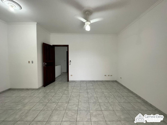 Imagem Sobrado com 4 Quartos para Alugar, 127 m² em Centro - Ubatuba