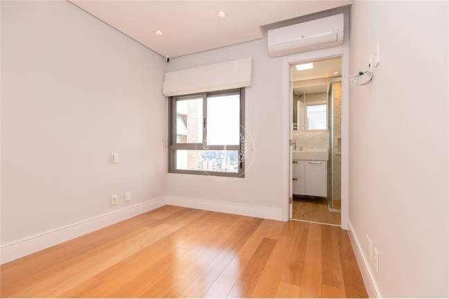 Imagem Apartamento com 3 Quartos à Venda, 131 m² em Mirandópolis - São Paulo