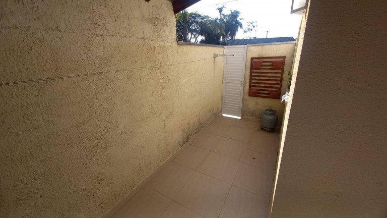 Imagem Casa com 2 Quartos à Venda, 68 m² em Vila Areao - Taubaté Imagem Casa com 2 Quartos à Venda, 68 m² em Vila Areao - Taubaté