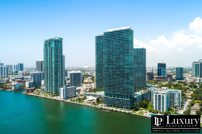 Imagem Apartamento com 3 Quartos à Venda, 200 m² em Miami Design District - Miami Imagem Apartamento com 3 Quartos à Venda, 200 m² em Miami Design District - Miami