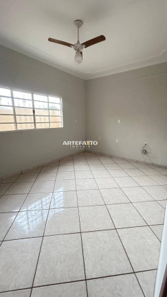 Imagem Casa com 3 Quartos à Venda, 200 m² Imagem Casa com 3 Quartos à Venda, 200 m²