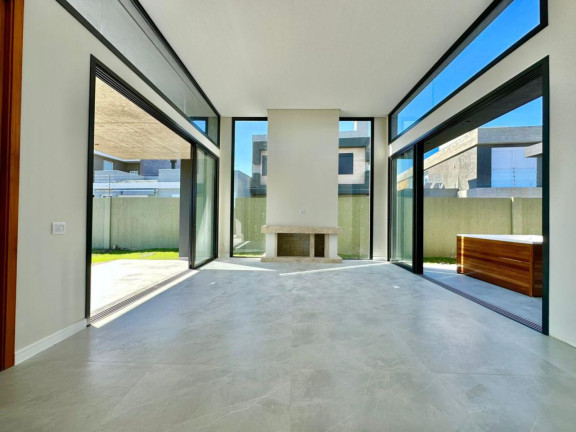 Imagem Casa com 3 Quartos à Venda, em -- - Xangri-la Imagem Casa com 3 Quartos à Venda, em -- - Xangri-la