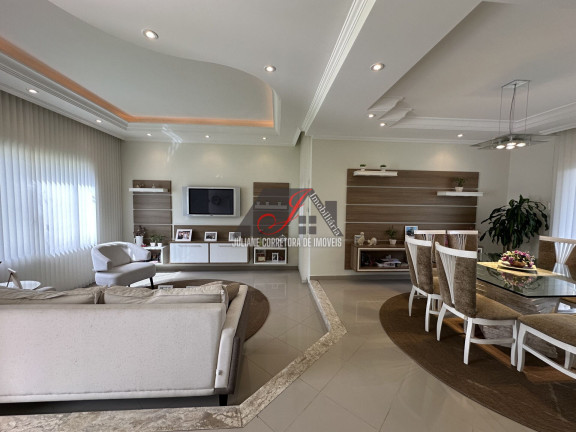 Imagem Casa com 3 Quartos à Venda, 200 m² em Pinheirinho - Curitiba