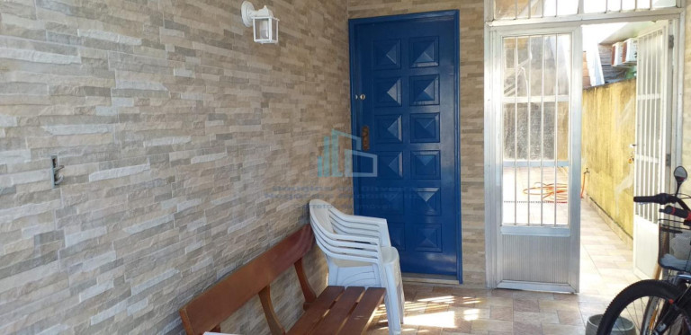 Imagem Casa com 4 Quartos à Venda, 205 m² em Solemar - Praia Grande Imagem Casa com 4 Quartos à Venda, 205 m² em Solemar - Praia Grande