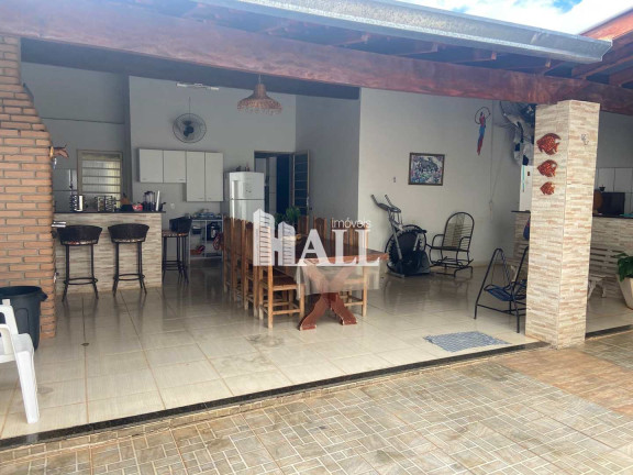 Imagem Casa com 2 Quartos à Venda, 140 m² em Alvorada - Araçatuba Imagem Casa com 2 Quartos à Venda, 140 m² em Alvorada - Araçatuba
