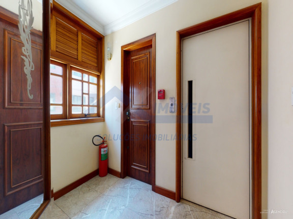 Imagem Imóvel com 5 Quartos à Venda, 410 m² em Petrópolis - Porto Alegre Imagem Imóvel com 5 Quartos à Venda, 410 m² em Petrópolis - Porto Alegre