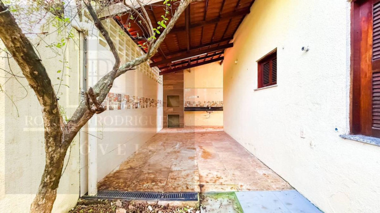 Imagem Casa de Condomínio com 3 Quartos à Venda, 83 m² em Lagoa Redonda - Fortaleza