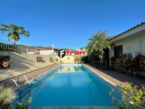 Imagem Casa com 4 Quartos à Venda, 306 m² em Córrego Grande - Florianópolis