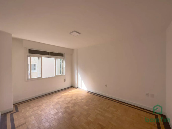Imagem Apartamento com 3 Quartos à Venda, 120 m² em Santana - Porto Alegre Imagem Apartamento com 3 Quartos à Venda, 120 m² em Santana - Porto Alegre
