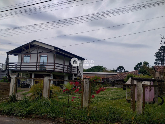 Imóvel com 3 Quartos à Venda, 1.200 m²
