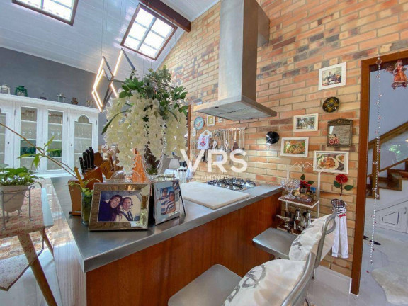 Imagem Casa com 4 Quartos à Venda, 250 m² em Golfe - Teresópolis Imagem Casa com 4 Quartos à Venda, 250 m² em Golfe - Teresópolis