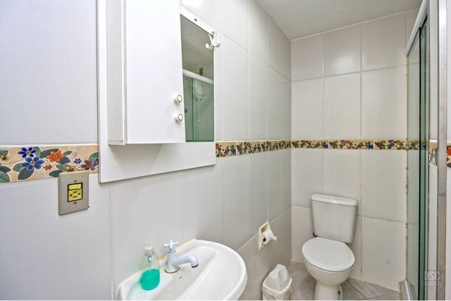 Imagem Imóvel com 2 Quartos à Venda, 60 m² em Ipanema - Porto Alegre Imagem Imóvel com 2 Quartos à Venda, 60 m² em Ipanema - Porto Alegre