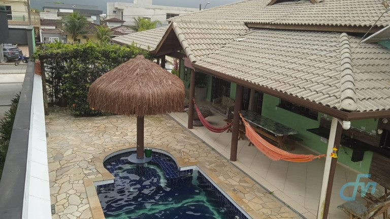 Imagem Casa de Condomínio com 3 Quartos à Venda, 280 m² em Centro - Bertioga