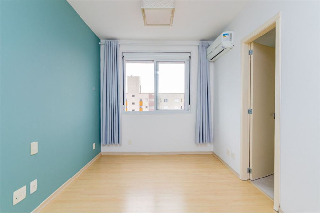Imagem Apartamento com 3 Quartos à Venda, 90 m² em Menino Deus - Porto Alegre Imagem Apartamento com 3 Quartos à Venda, 90 m² em Menino Deus - Porto Alegre