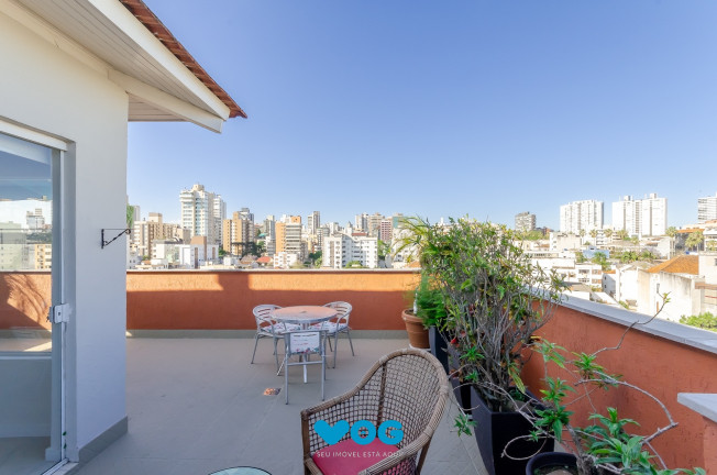 Imagem Imóvel com 2 Quartos à Venda, 151 m² em Petrópolis - Porto Alegre