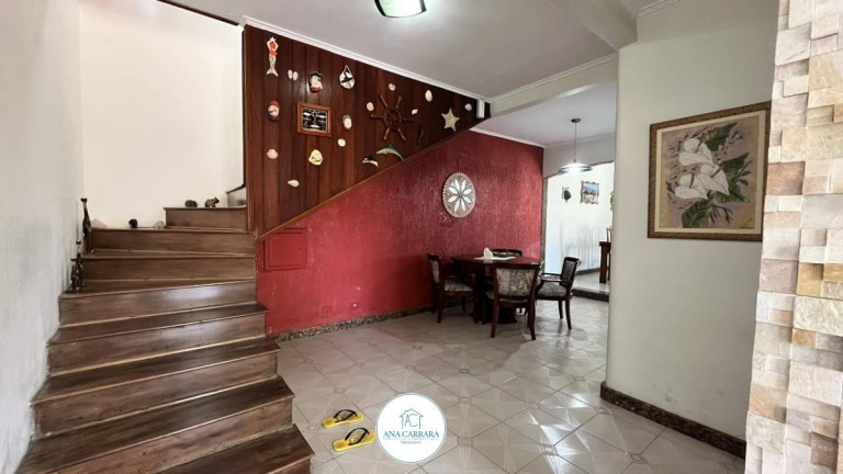 Imagem Sobrado com 5 Quartos à Venda, 203 m² em Vila Sao Paulo - Itanhaém Imagem Sobrado com 5 Quartos à Venda, 203 m² em Vila Sao Paulo - Itanhaém