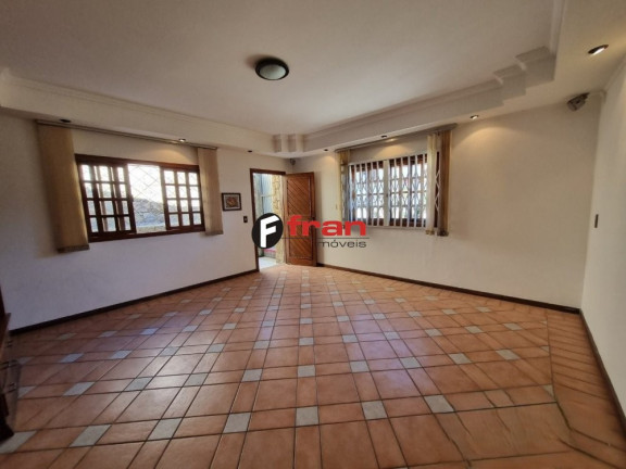 Imagem Casa com 6 Quartos à Venda, 291 m² em Córrego Grande - Florianópolis Imagem Casa com 6 Quartos à Venda, 291 m² em Córrego Grande - Florianópolis