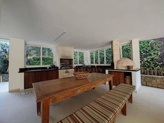 Imagem Casa com 3 Quartos à Venda, 600 m² em Residencial Tamboré - Barueri Imagem Casa com 3 Quartos à Venda, 600 m² em Residencial Tamboré - Barueri