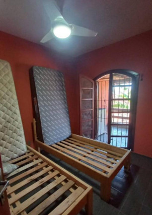 Imagem Sobrado com 3 Quartos à Venda, 300 m² em Itanhaém